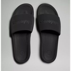 Lululemon Black Men's Restfeel Slide Graphic 12